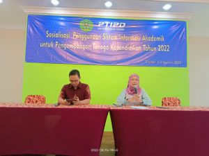 SOSIALISASI TENTANG PENGGUNAAN APLIKASI SISTEM INFORMASI AKADEMIK UNTUK PENGEMBANGAN TENAGA KEPENDIDIKAN TAHUN 2022