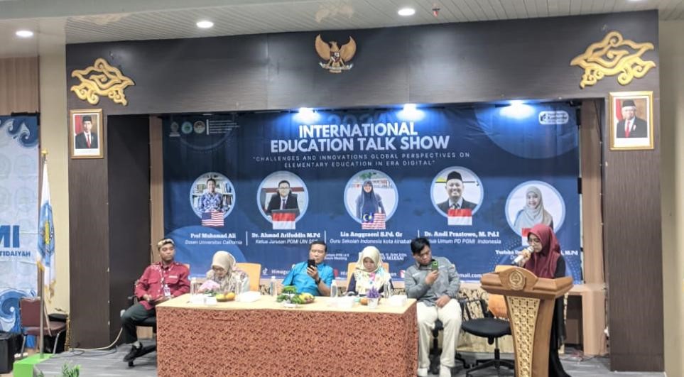 HIMAGUMI (Himpunan Mahasiswa Guru Madrsah Ibtidaiyah) dan Jurusan PGMI Gelar International Education Talk Show