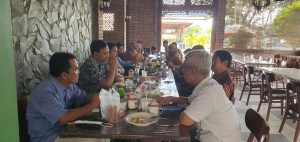 Rapat Evaluasi Perkuliahan Semester Genap 2021/2022 Sekaligus Saresehan Bersama Dosen PGMI