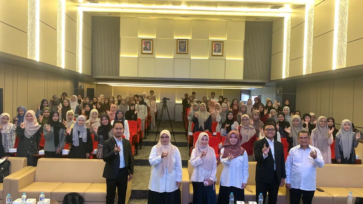 Menyiapkan pendidikan dasar yang adaptif terhadap masa depan📚🌍Berikut adalah dokumentasi Inte (2).webp